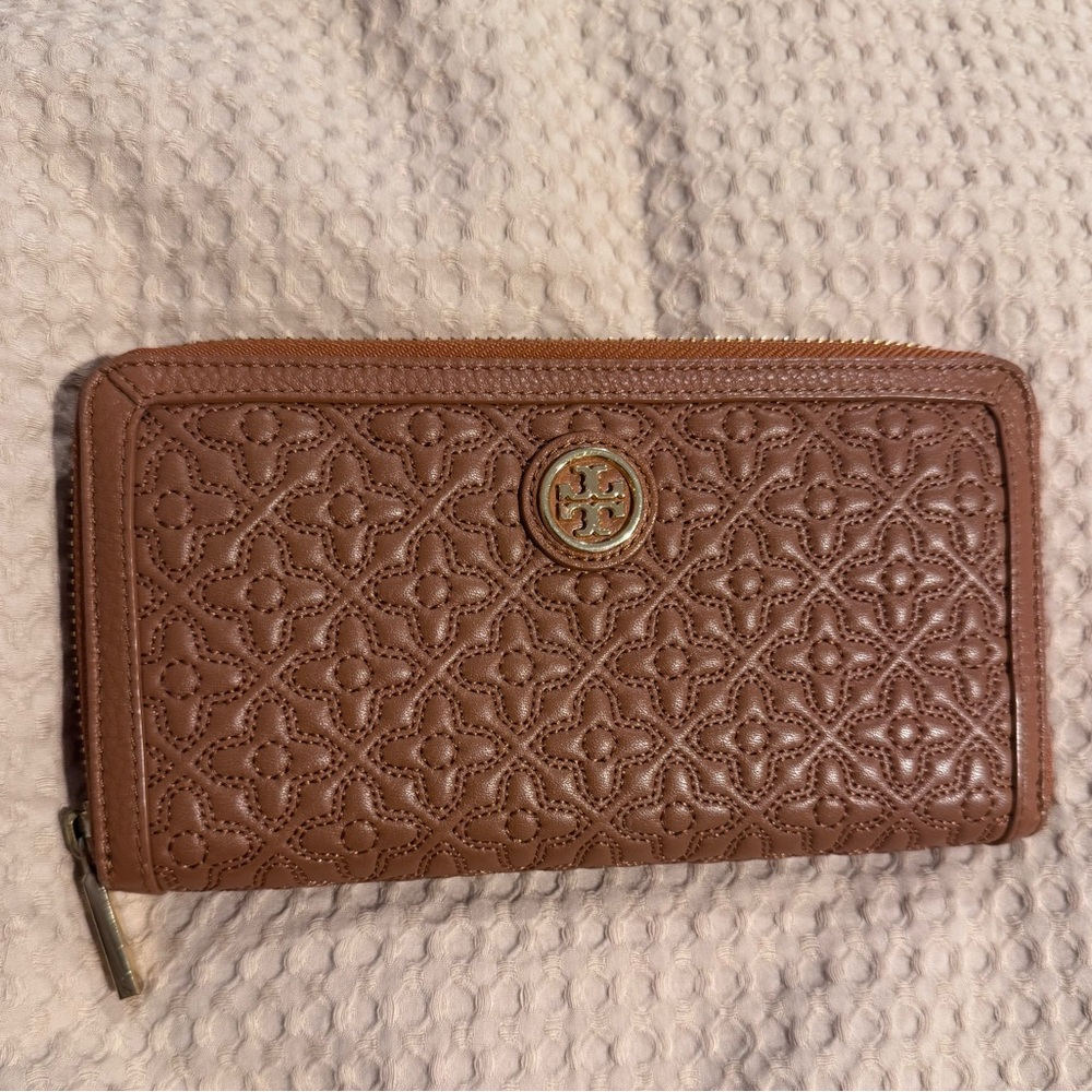 Tory Burch Leather Wallet